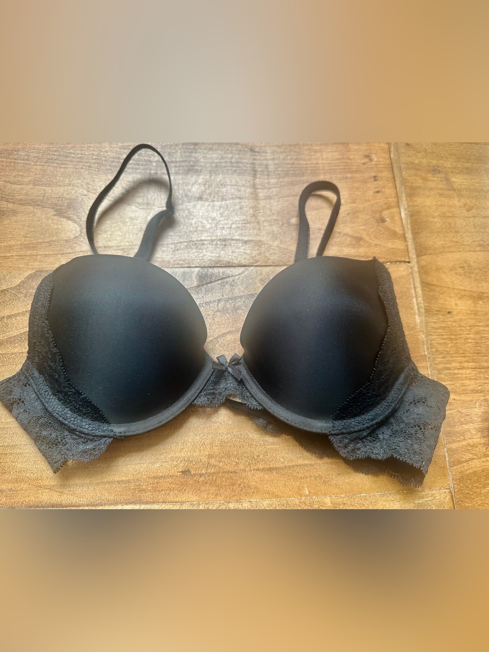 Victoria's Secret Dream Angels Push-Up Bra with Lace Accents